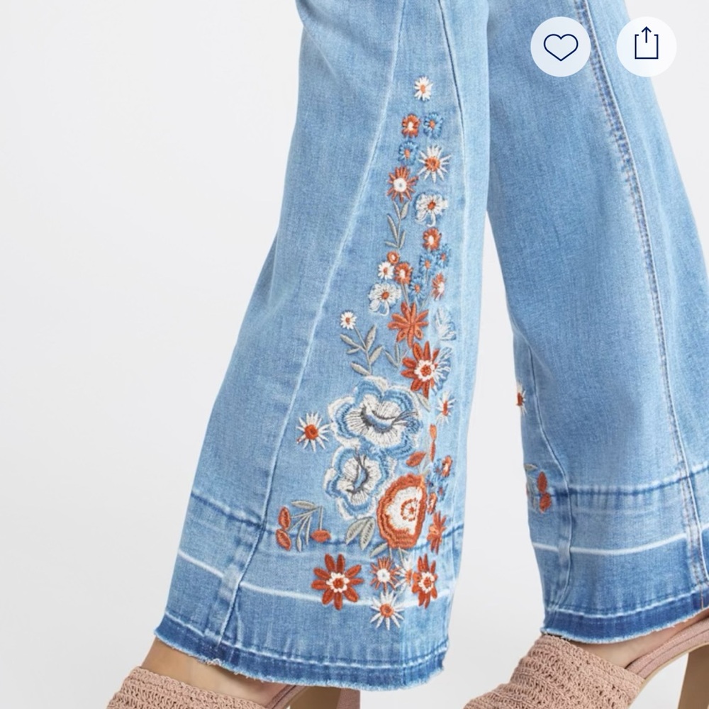 Prosperity Stitch Fix Daisy Released Hem Embroidered Floral Bootcut Jeans NWOT